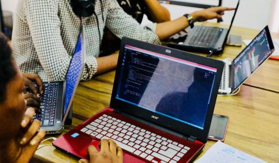 custom software development company coding stack